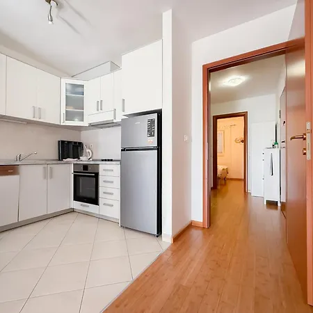 Viamis 10 Min Walk To Center * ماكارسكا
